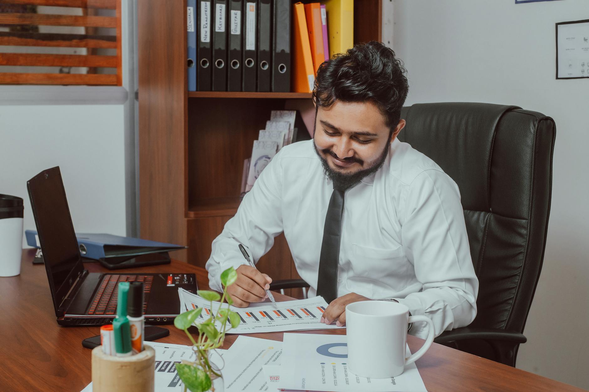 Guide to Dubai Startup Capital - discussing eligibility and application process in Dubai for 2025.